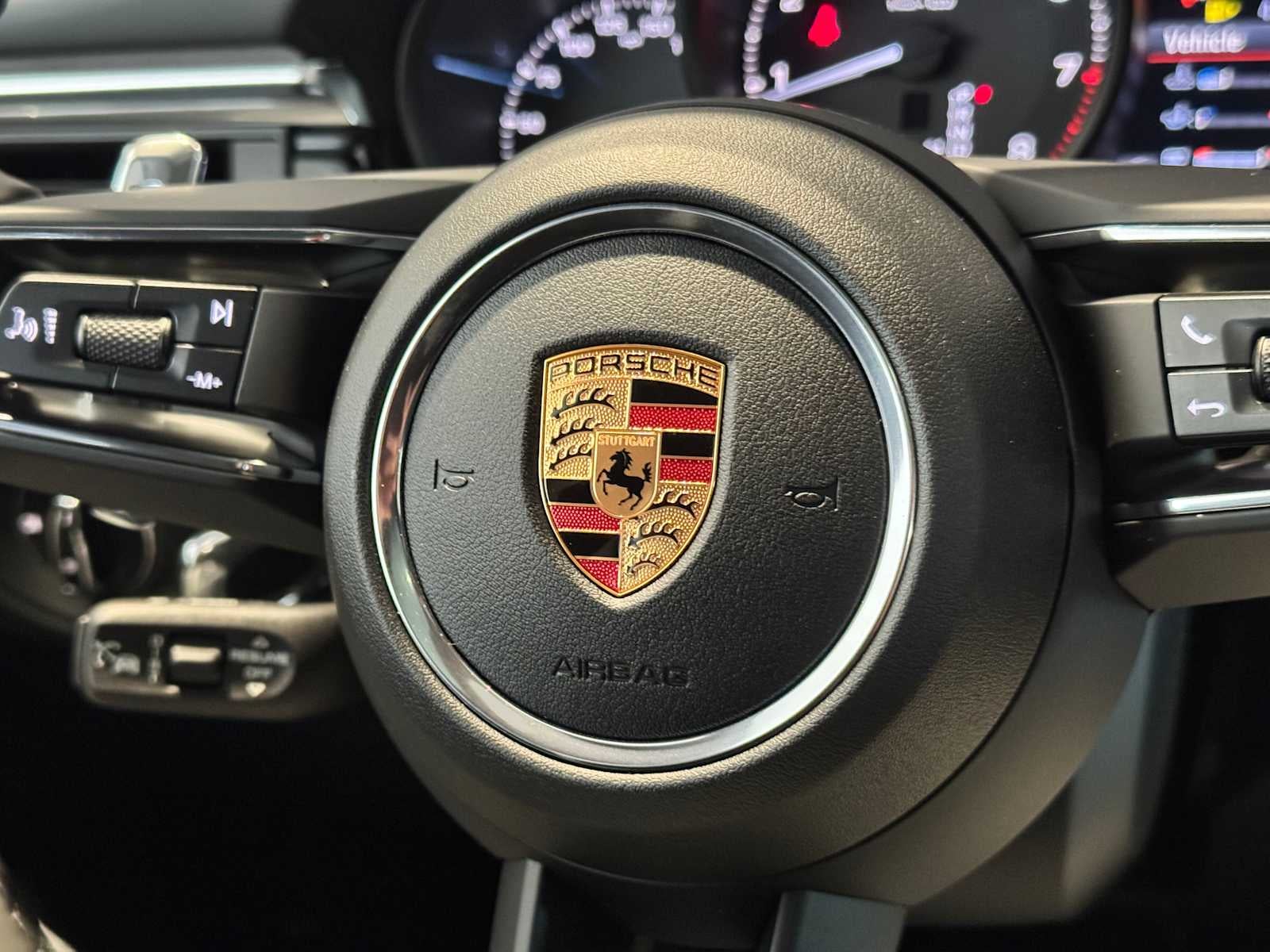 2026 Porsche Macan Base