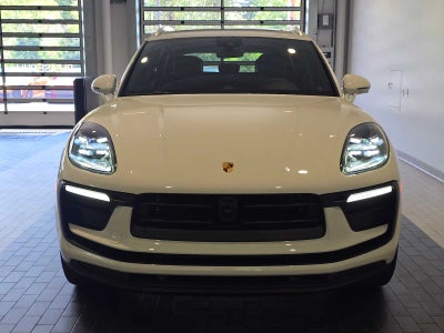 2026 Porsche Macan Macan