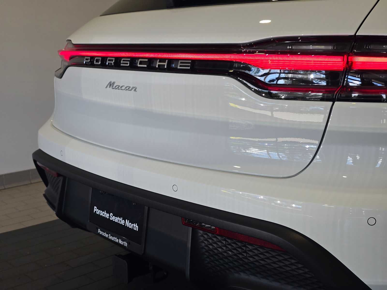 2026 Porsche Macan Macan