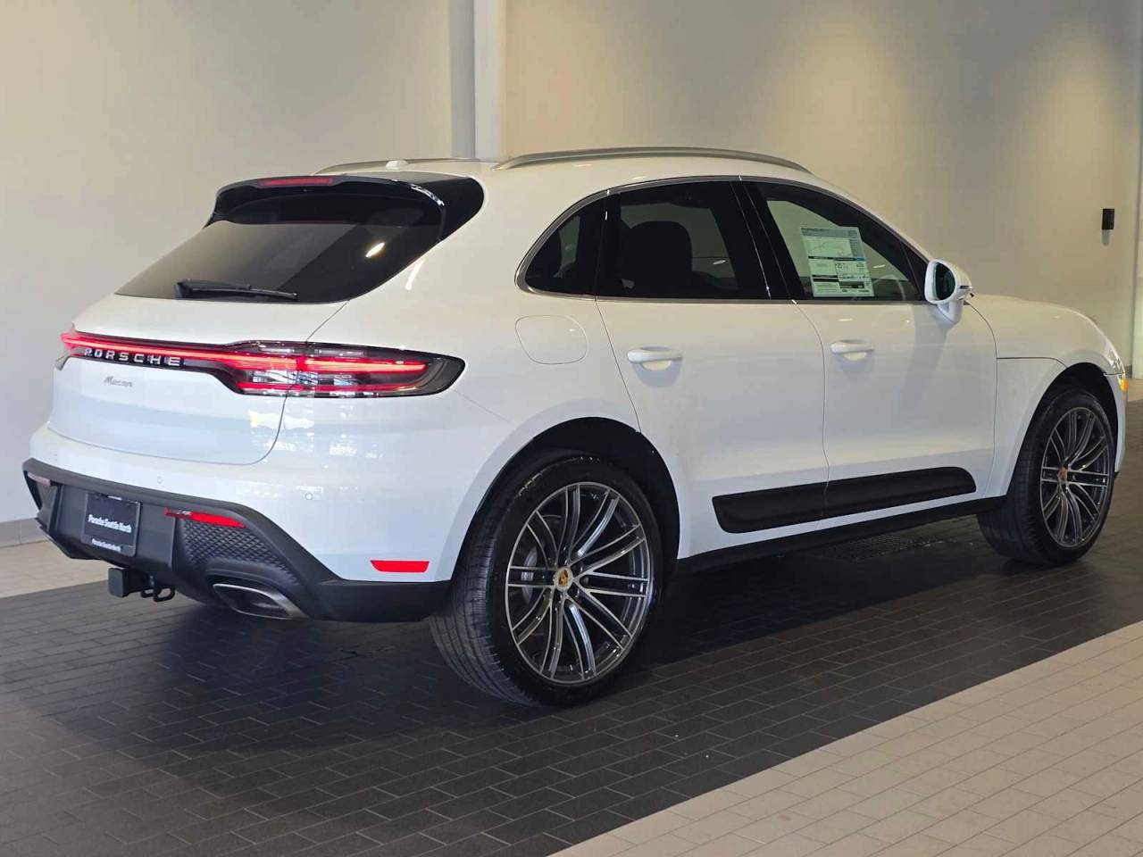 2026 Porsche Macan Macan