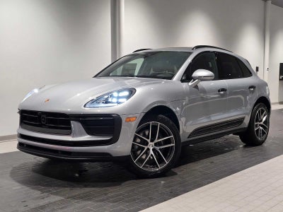 2026 Porsche Macan Base