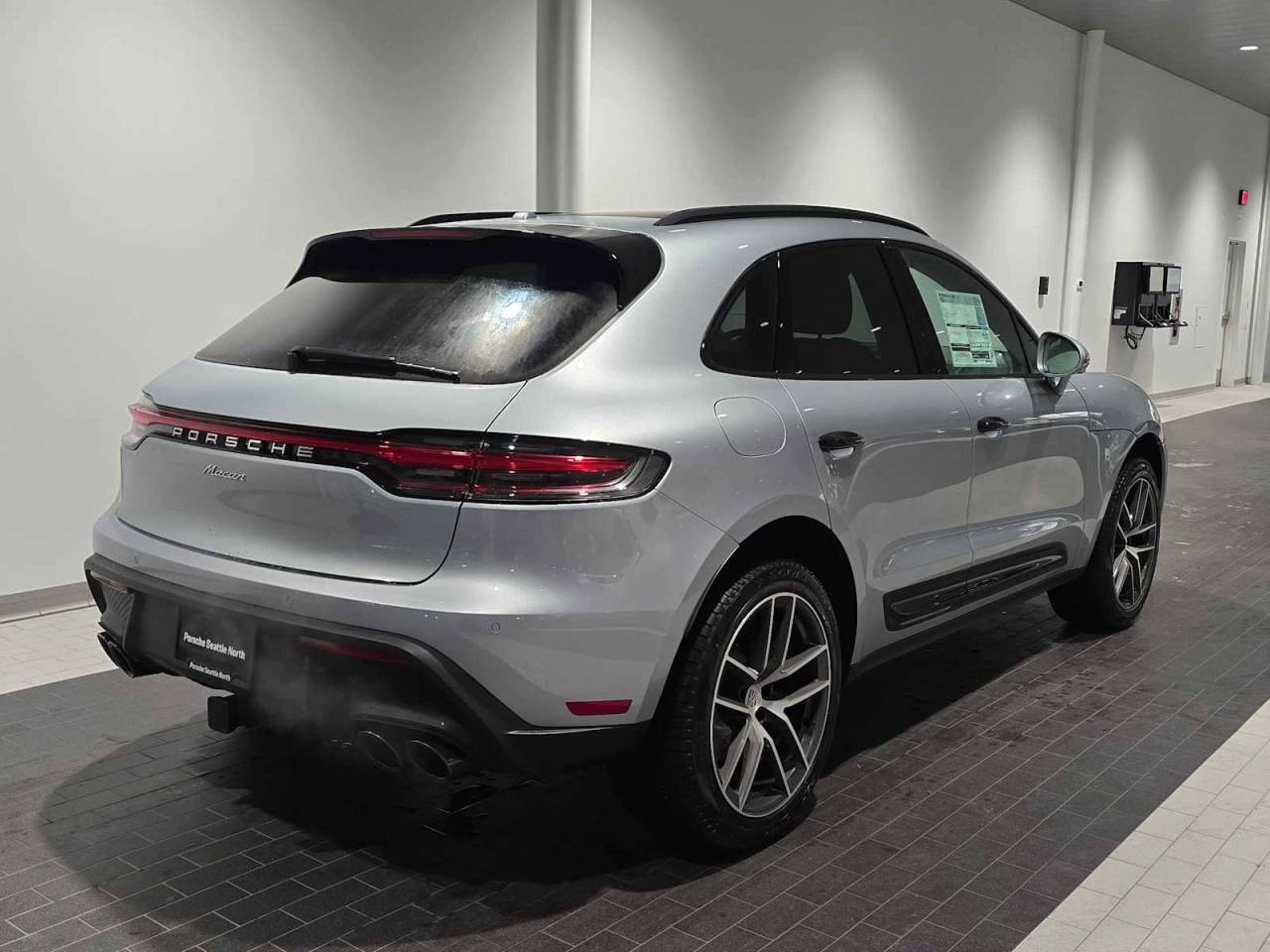 2026 Porsche Macan Base