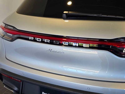 2026 Porsche Macan Base