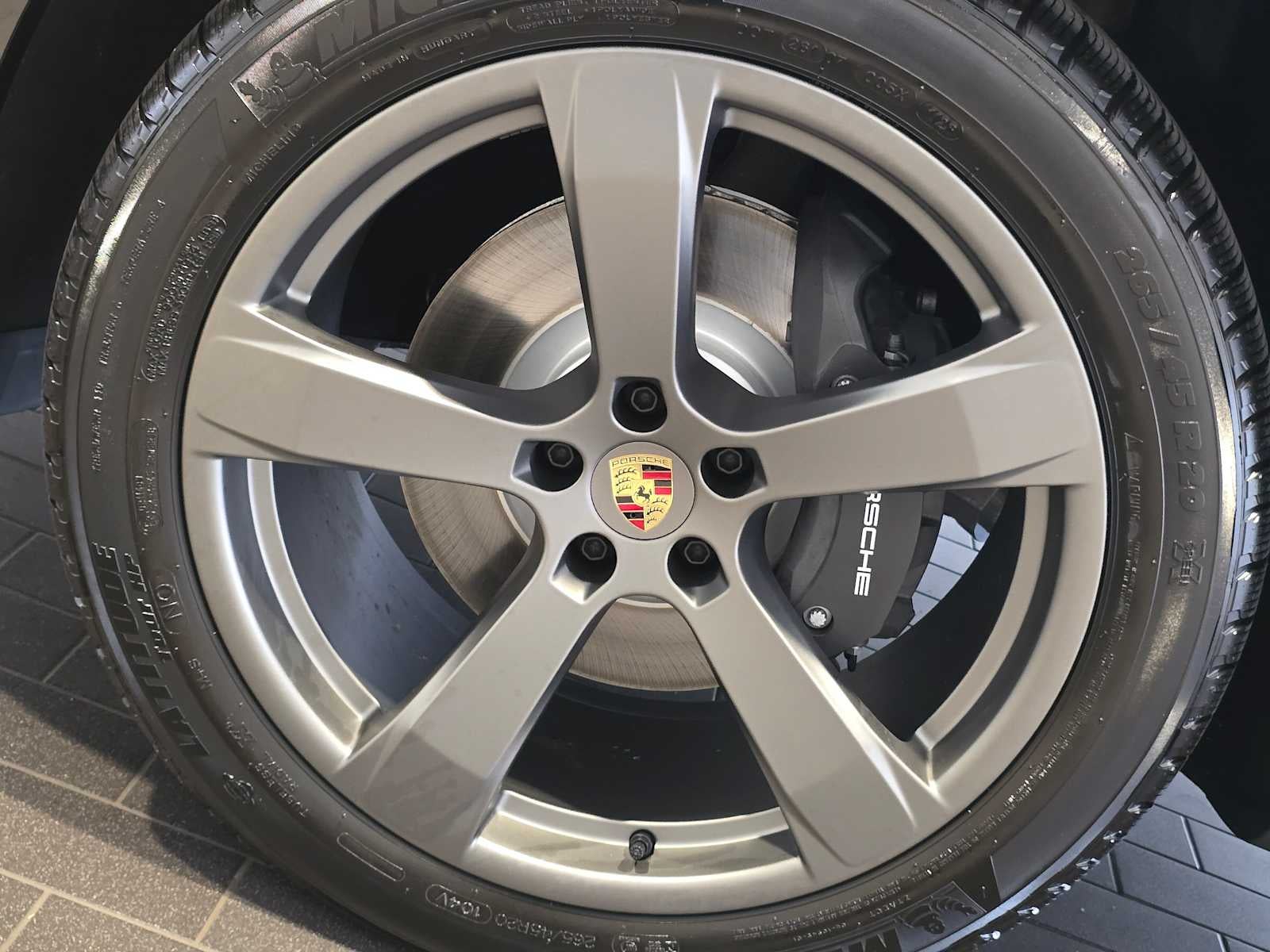 2026 Porsche Macan Macan
