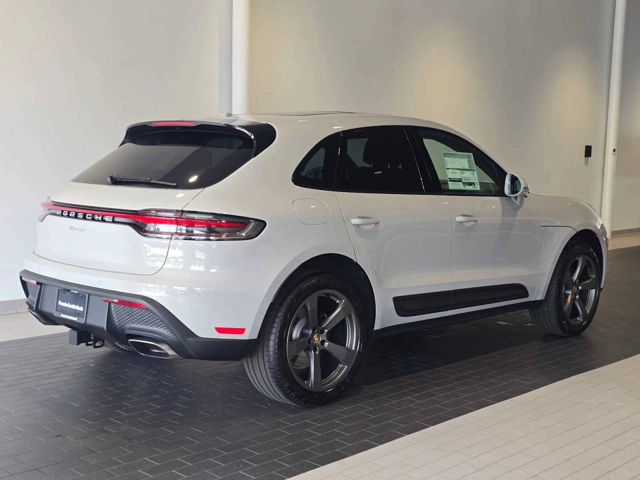 2026 Porsche Macan Macan