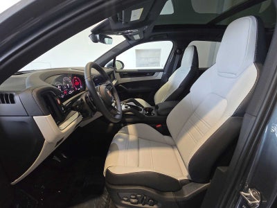 2026 Porsche Cayenne Base