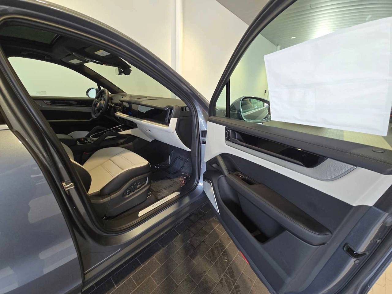 2026 Porsche Cayenne Base