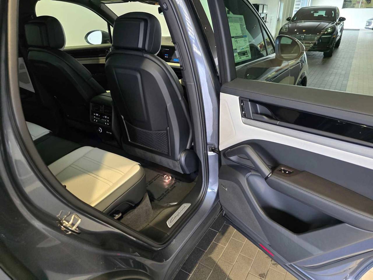 2026 Porsche Cayenne Base