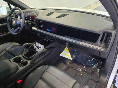 2025 Porsche Cayenne Base