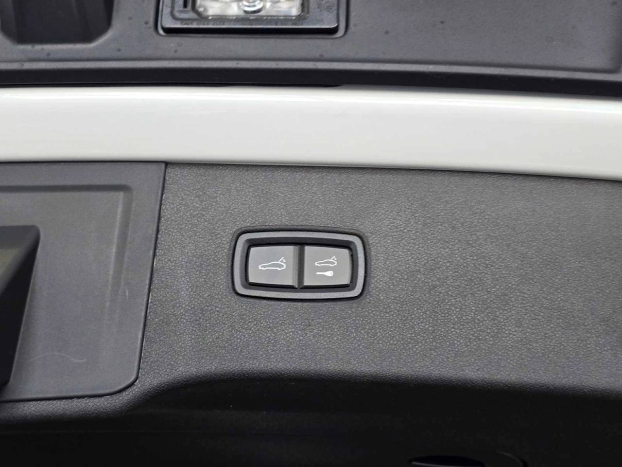 2025 Porsche Cayenne Base