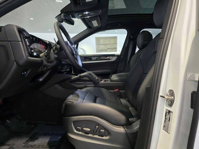 2025 Porsche Cayenne Base