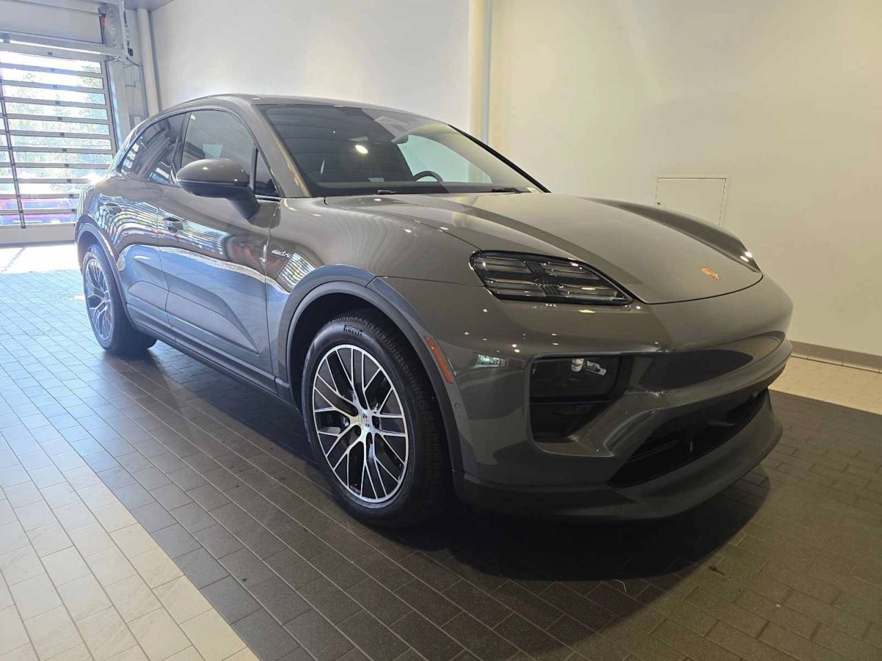 2025 Porsche Macan Macan 4 Electric