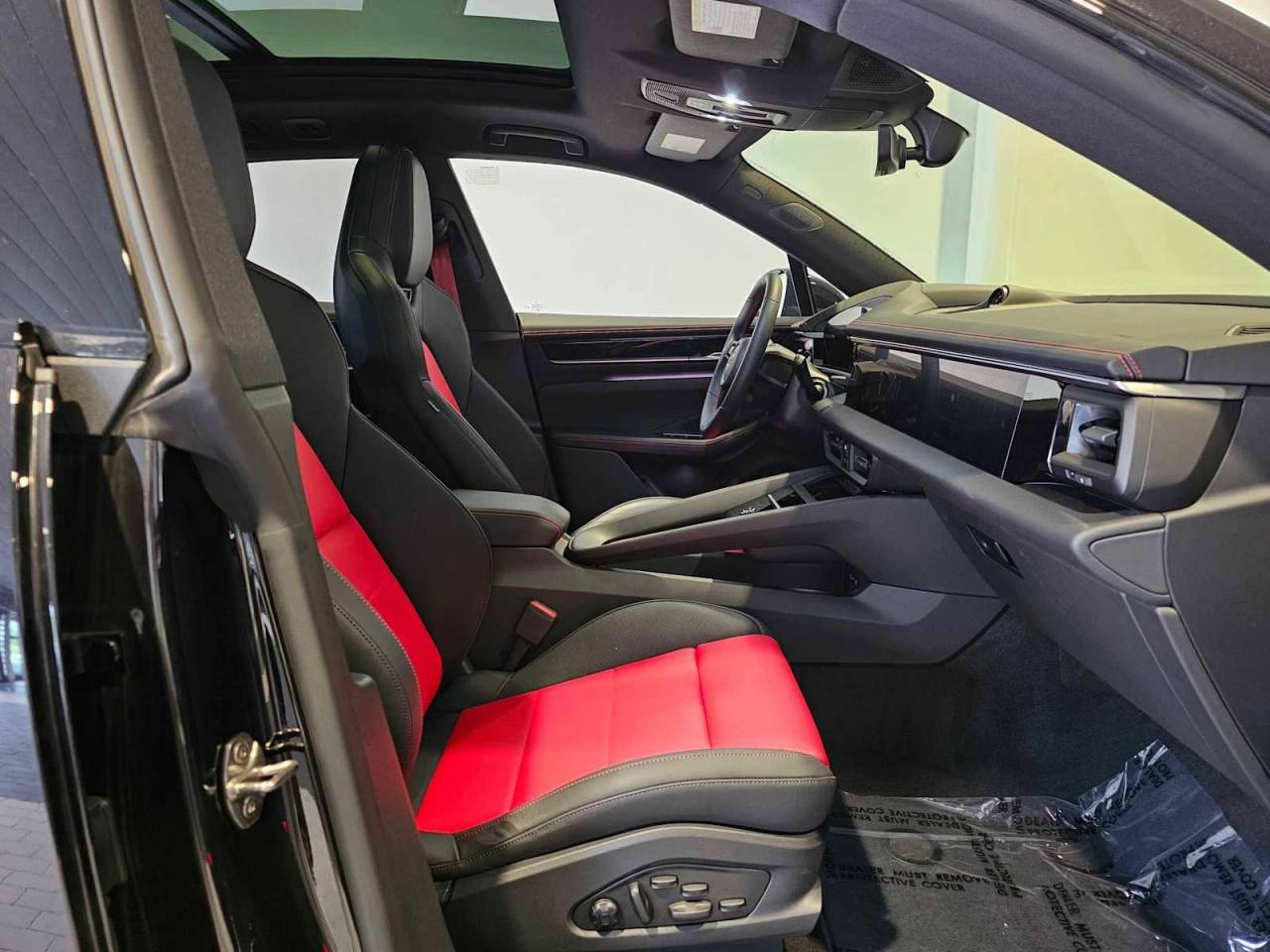 2024 Porsche Macan Electric 4