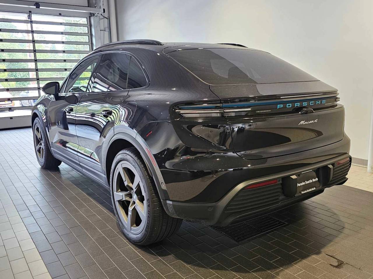 2024 Porsche Macan Electric 4