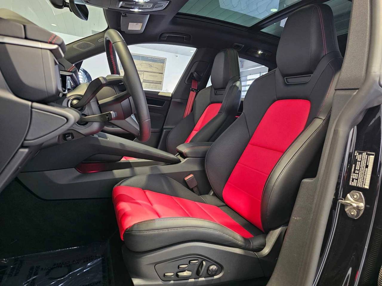 2024 Porsche Macan Electric 4