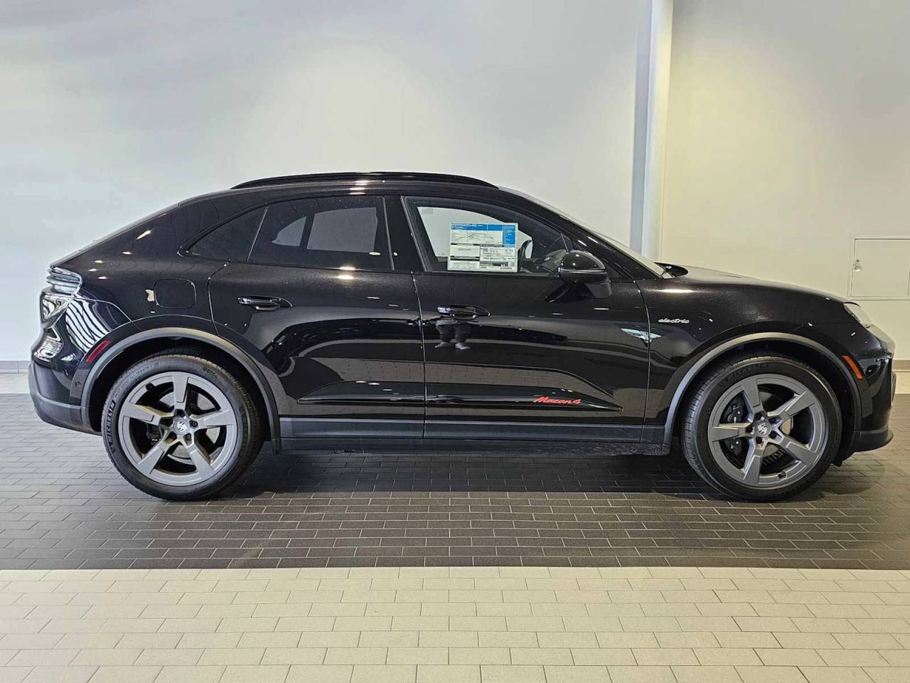 2024 Porsche Macan Electric 4