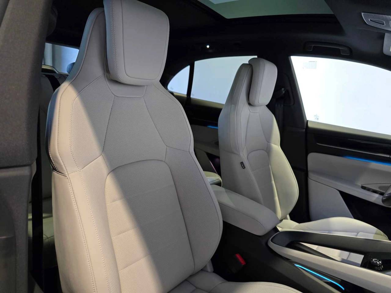 2026 Porsche Macan Electric 4