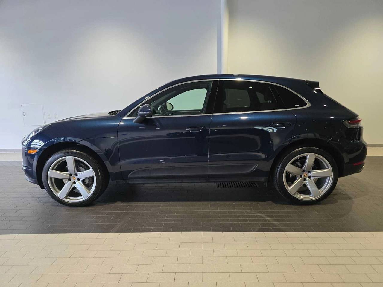 2021 Porsche Macan Macan S