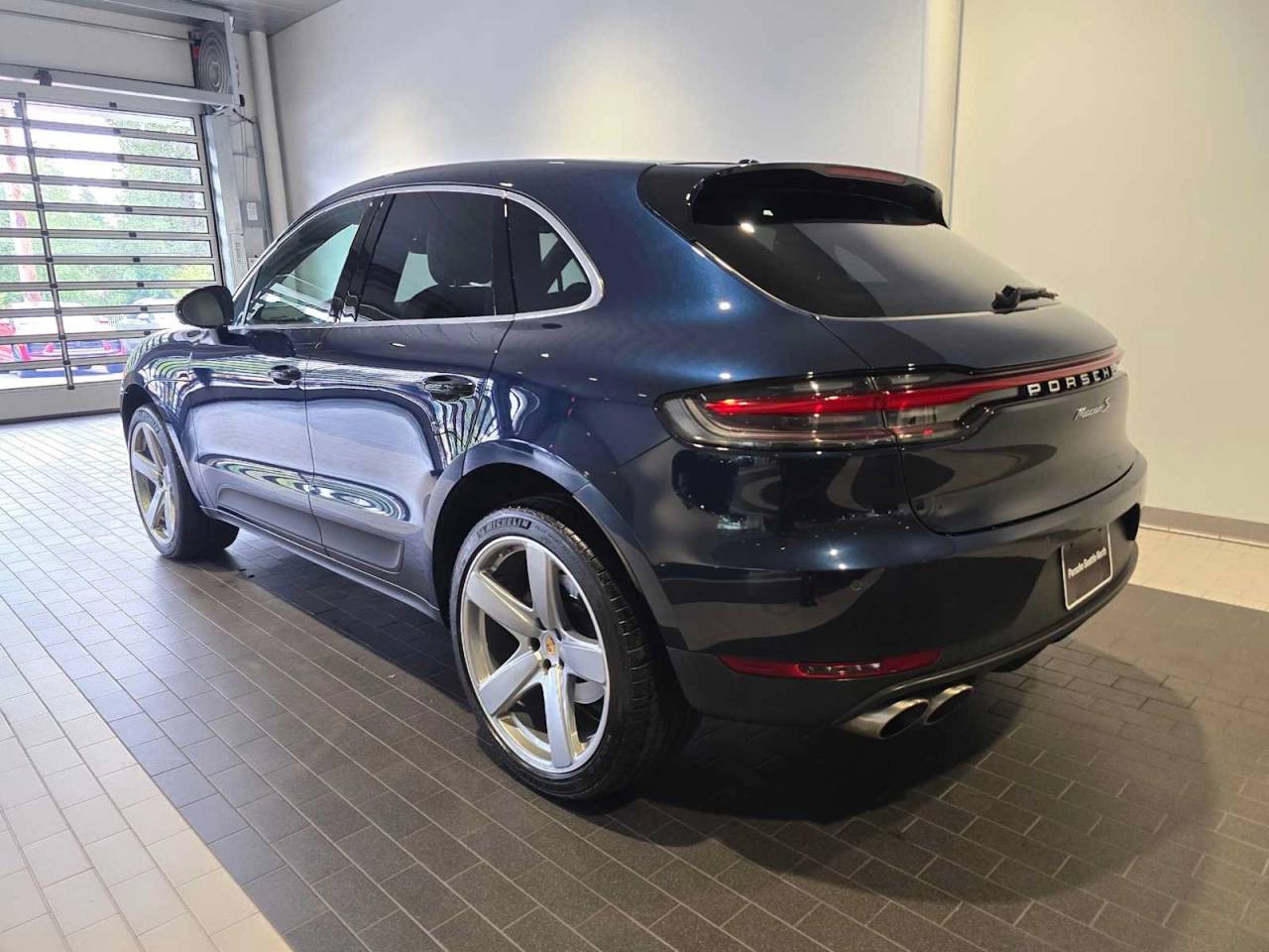 2021 Porsche Macan Macan S