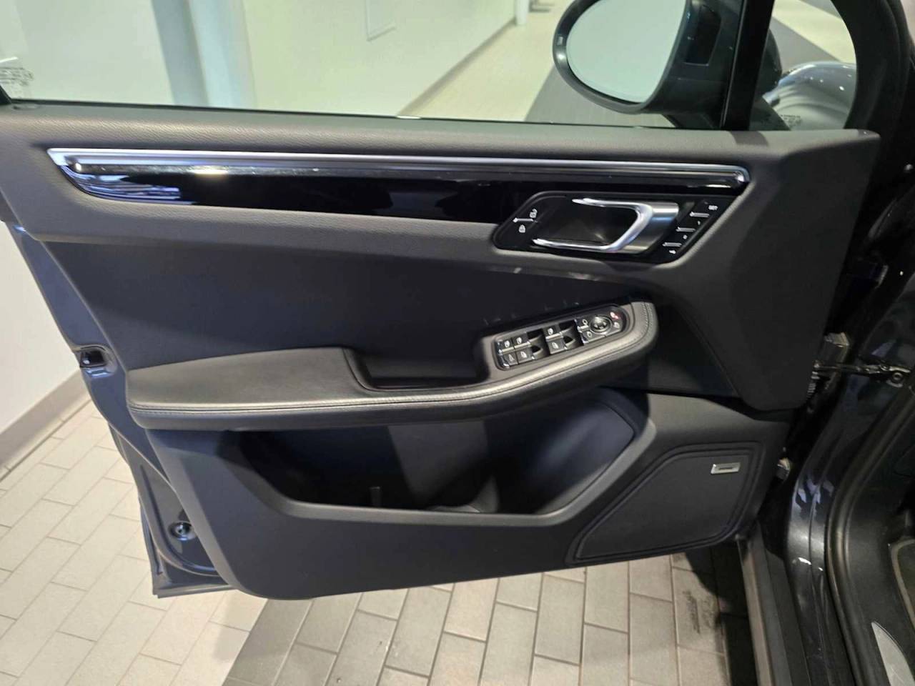 2021 Porsche Macan S