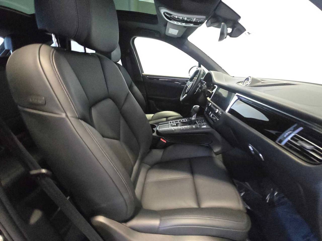 2019 Porsche Macan Macan S
