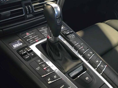 2019 Porsche Macan Macan S