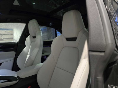 2025 Porsche Macan Electric 4S