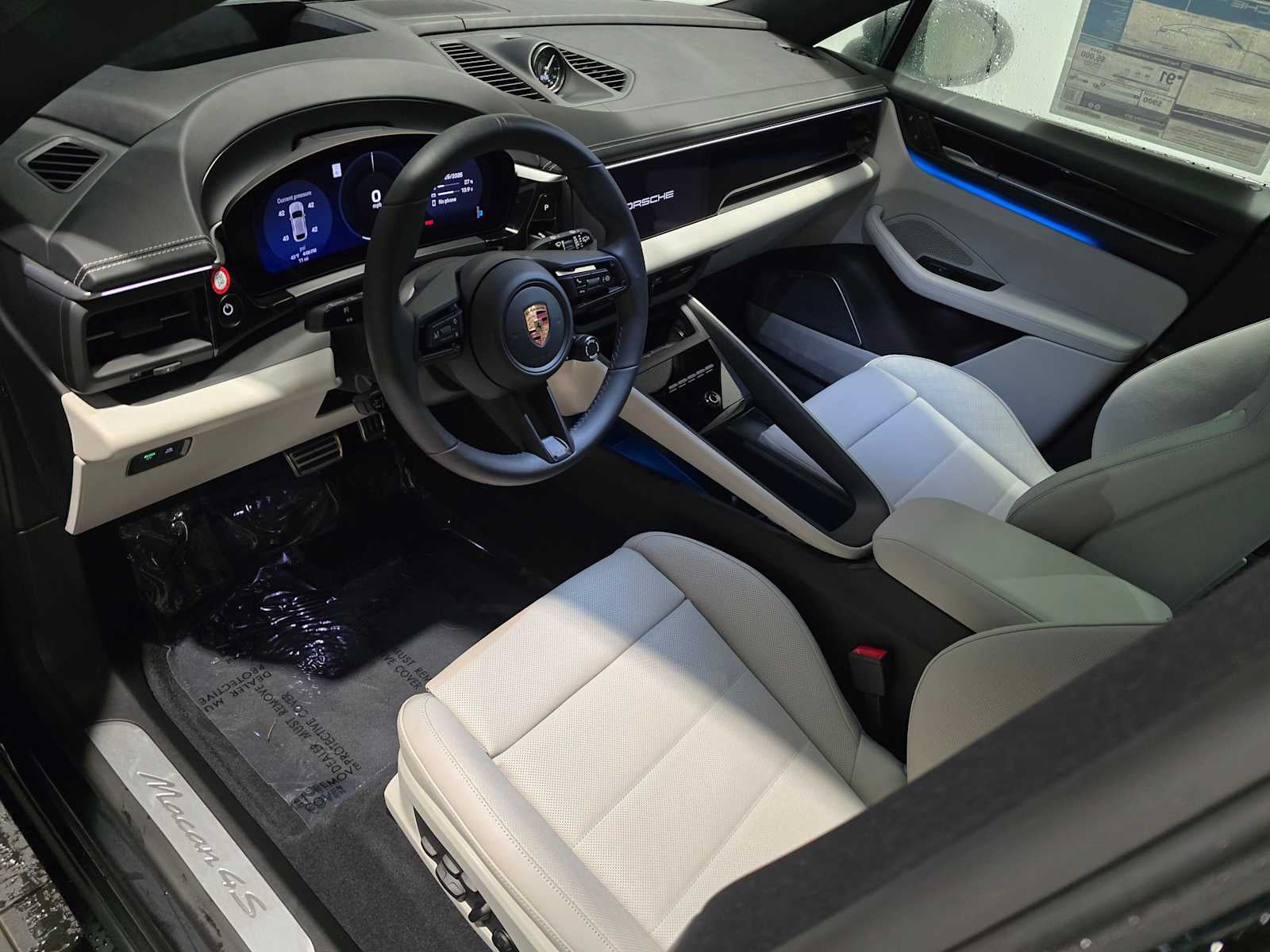 2025 Porsche Macan Electric 4S