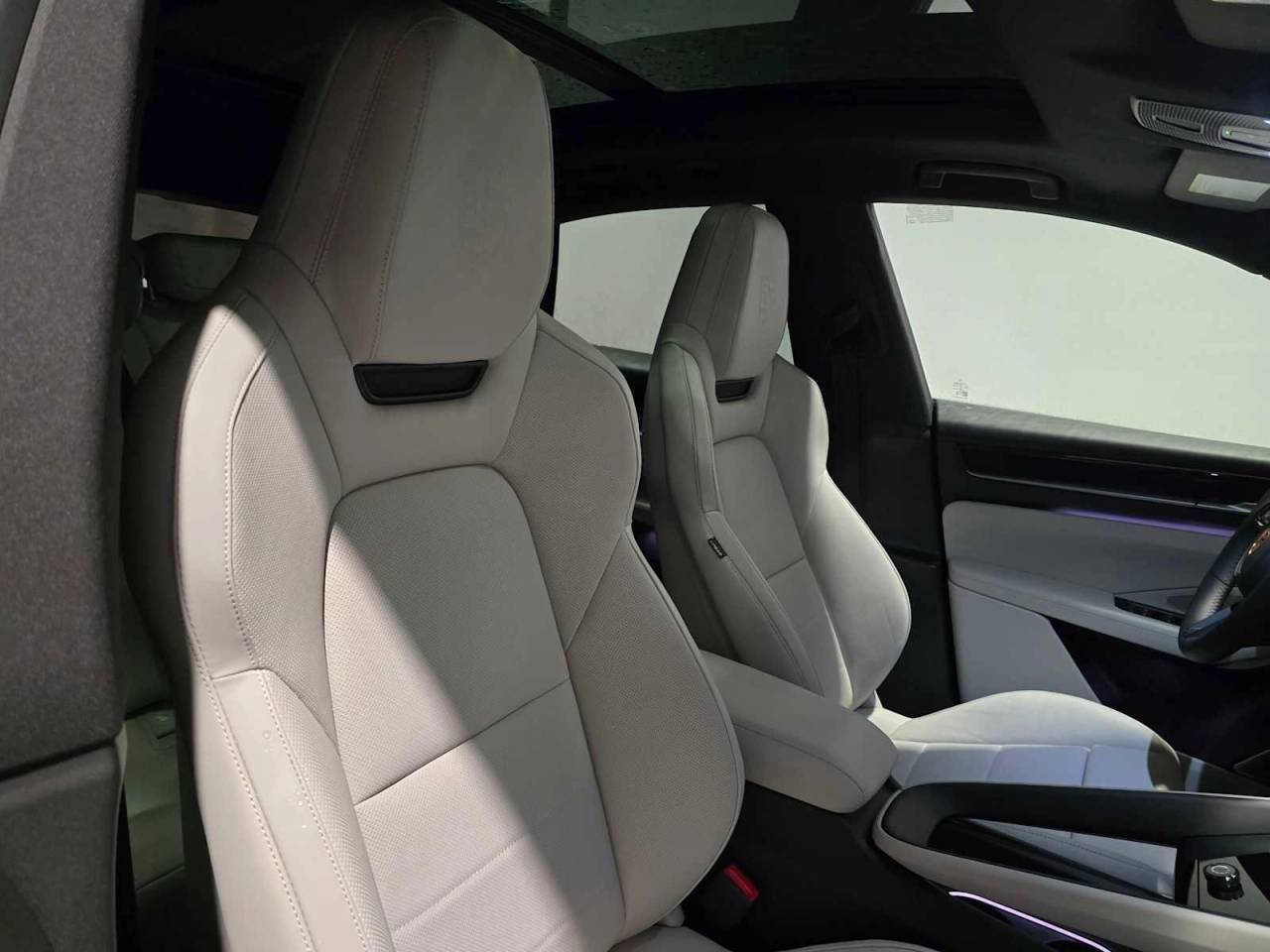 2025 Porsche Macan Electric 4S