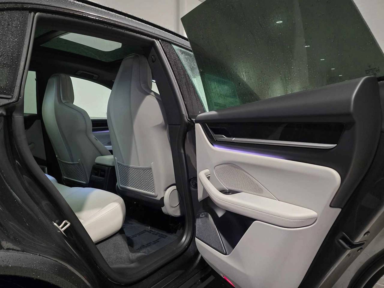 2025 Porsche Macan Electric 4S