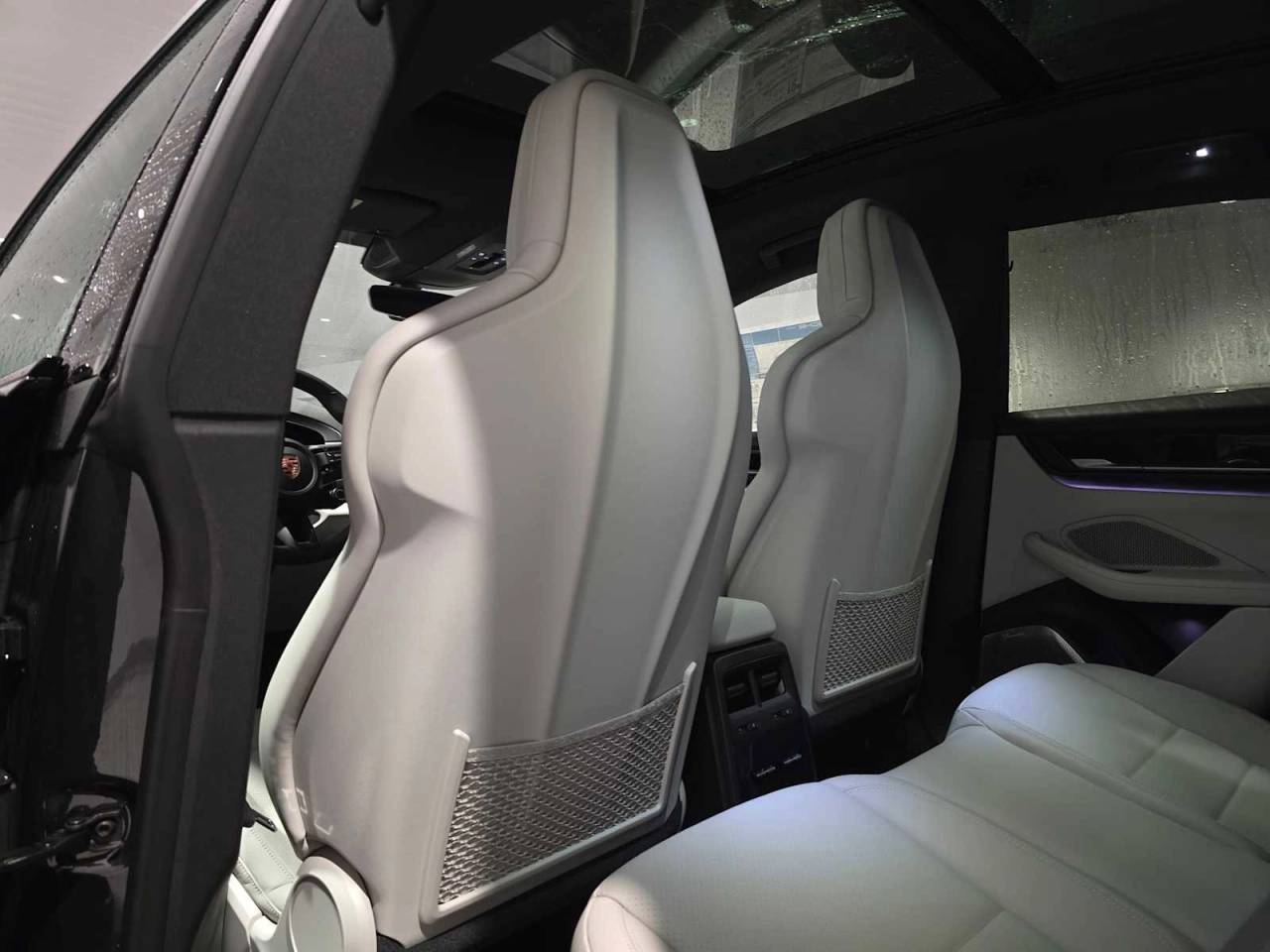 2025 Porsche Macan Electric 4S