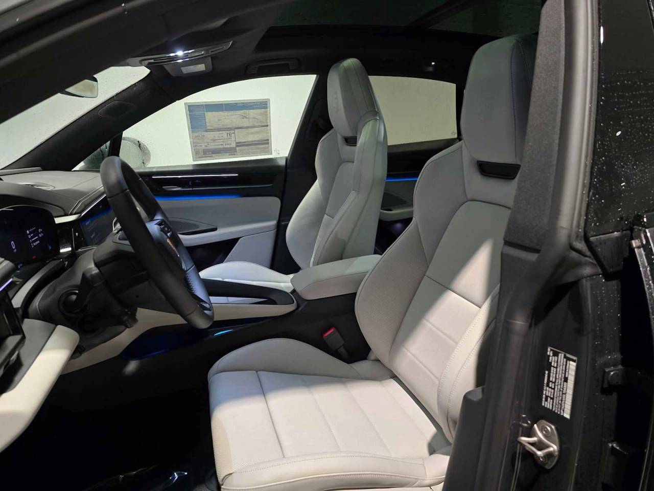 2025 Porsche Macan Electric 4S