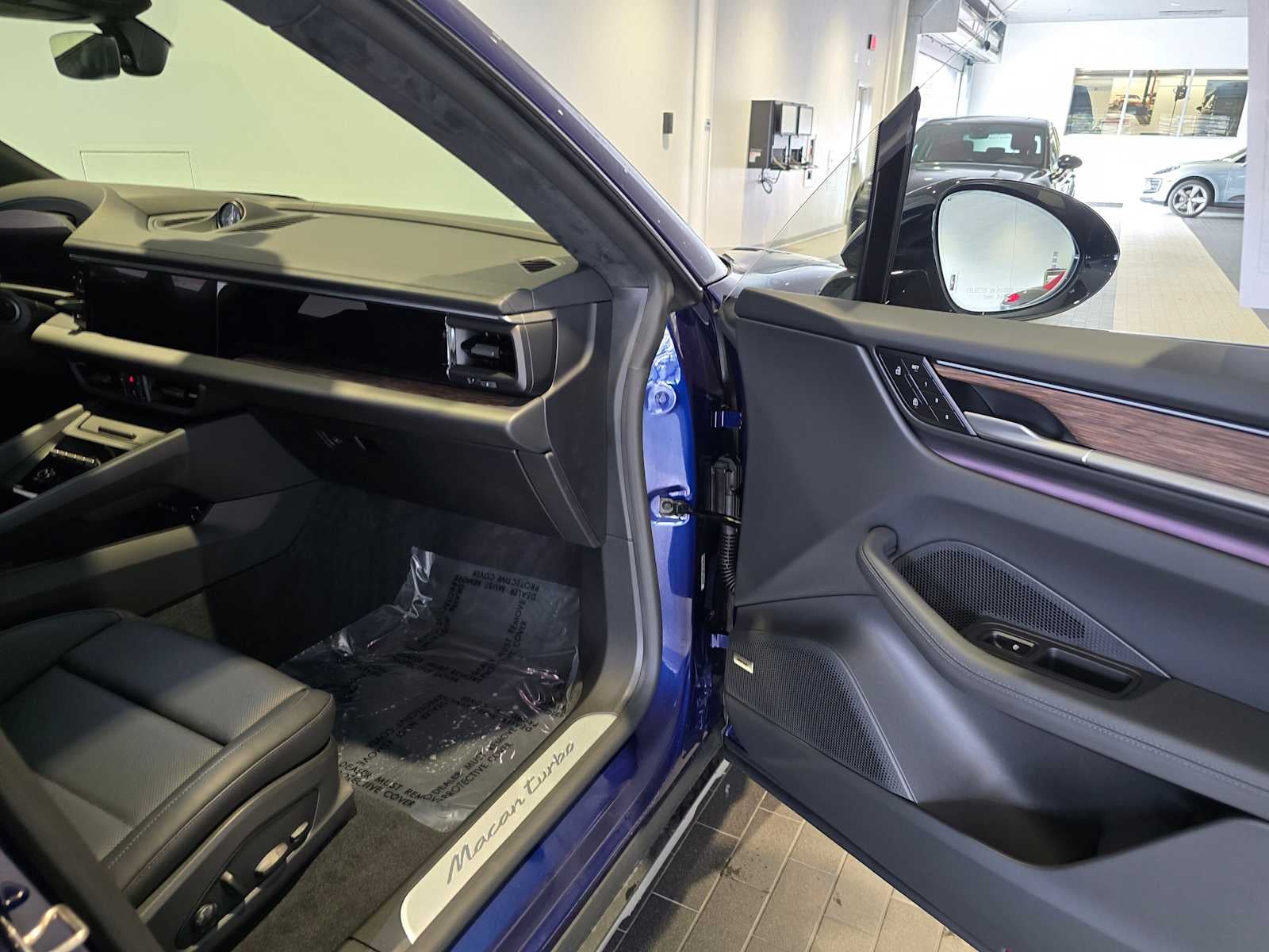 2026 Porsche Macan Electric Turbo