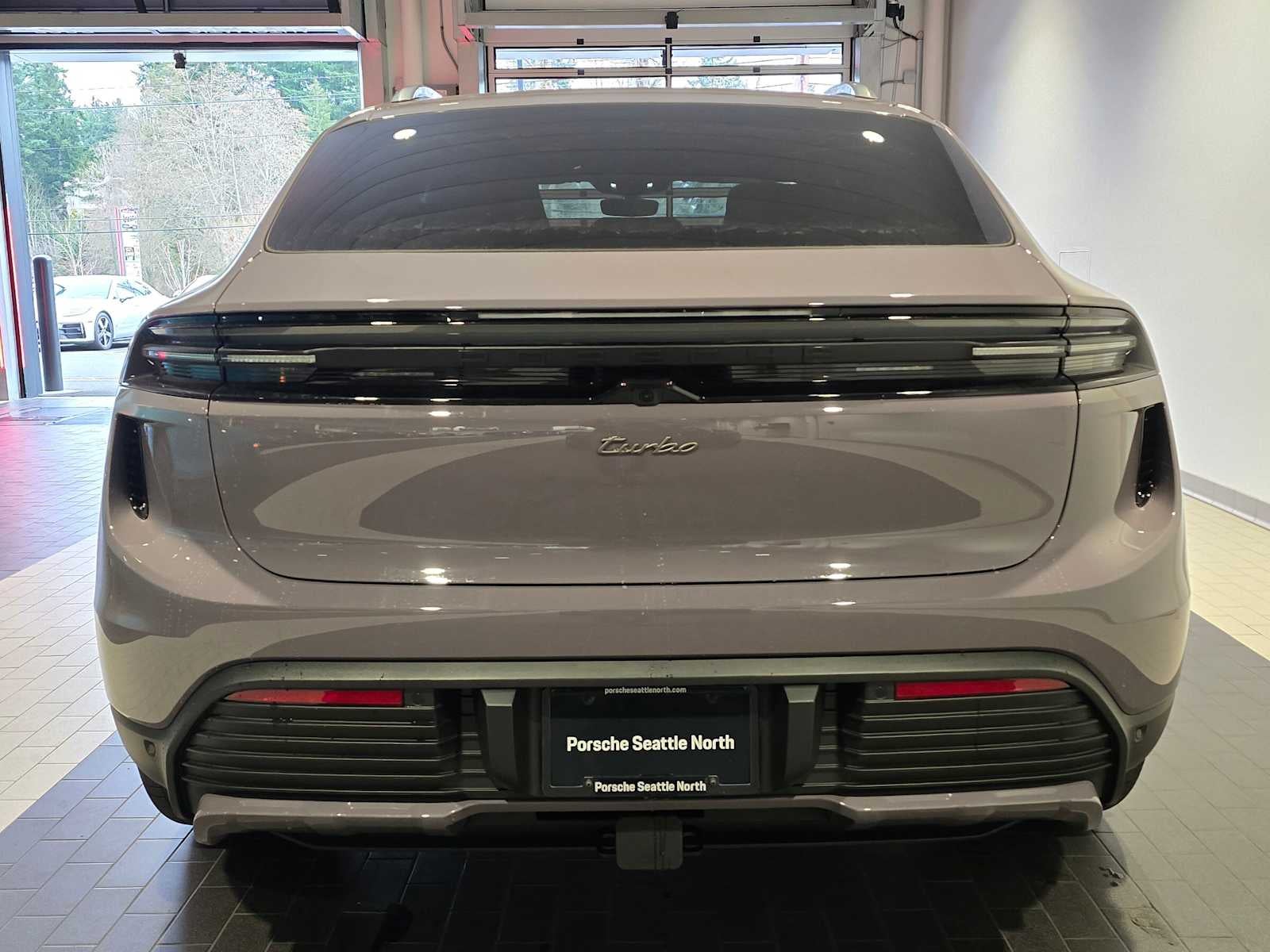 2025 Porsche Macan Electric Turbo