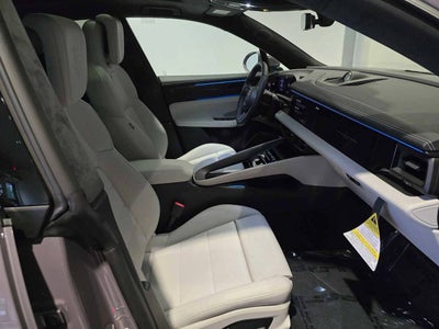 2025 Porsche Macan Electric Turbo