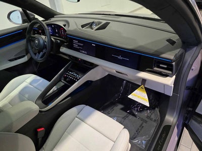 2025 Porsche Macan Electric Turbo