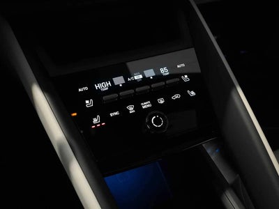 2025 Porsche Macan Electric Turbo