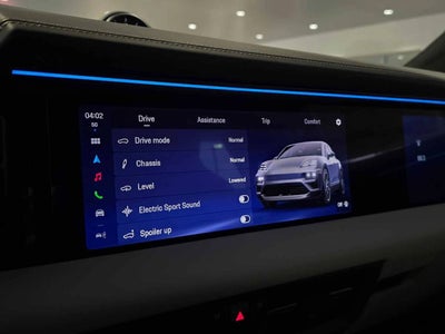 2025 Porsche Macan Electric Turbo