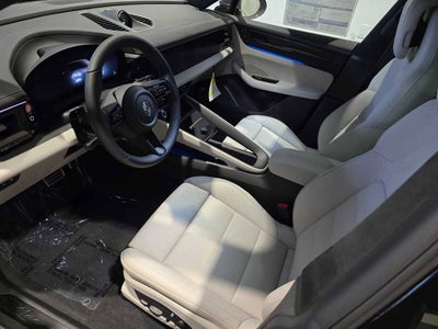 2025 Porsche Macan Electric Turbo