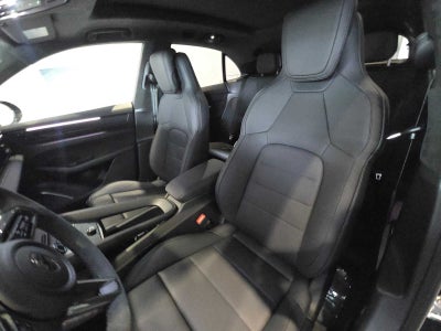 2026 Porsche Macan Electric Turbo