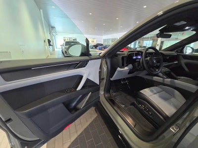 2026 Porsche Cayenne Cayenne Turbo Electric