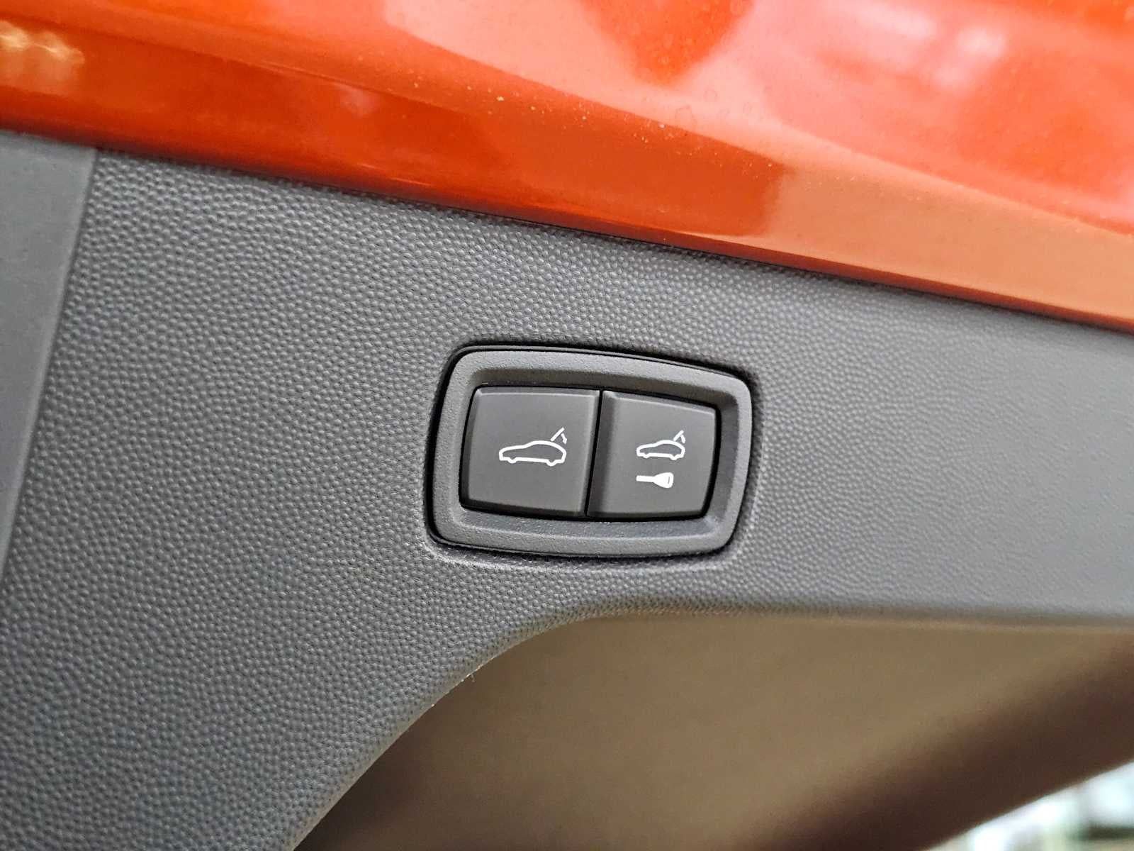 2025 Porsche Macan Electric