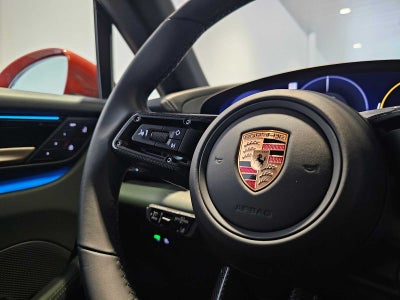 2025 Porsche Macan Electric