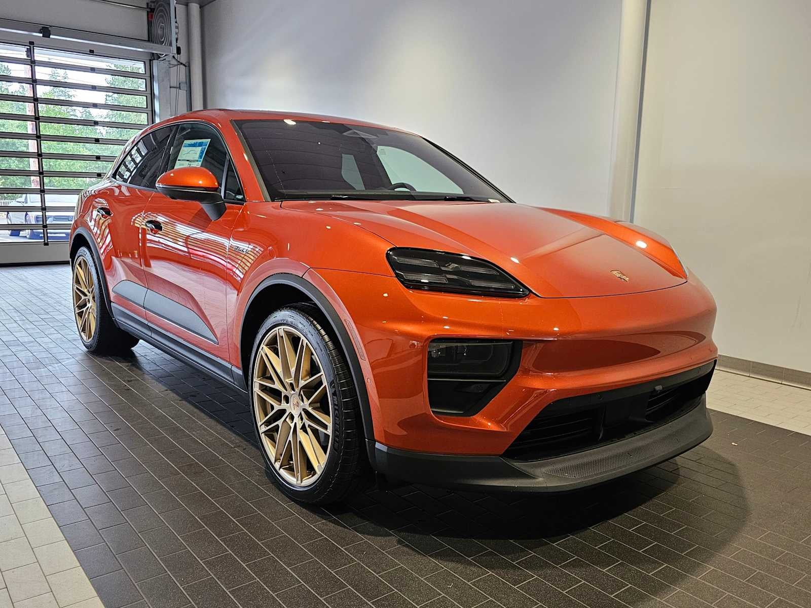 2025 Porsche Macan Electric
