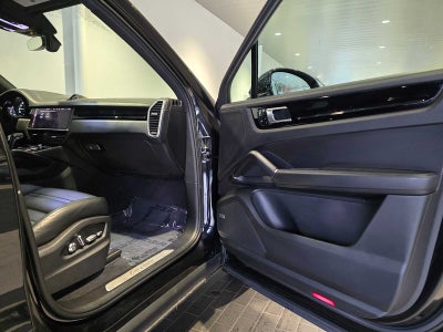 2020 Porsche Cayenne E-Hybrid