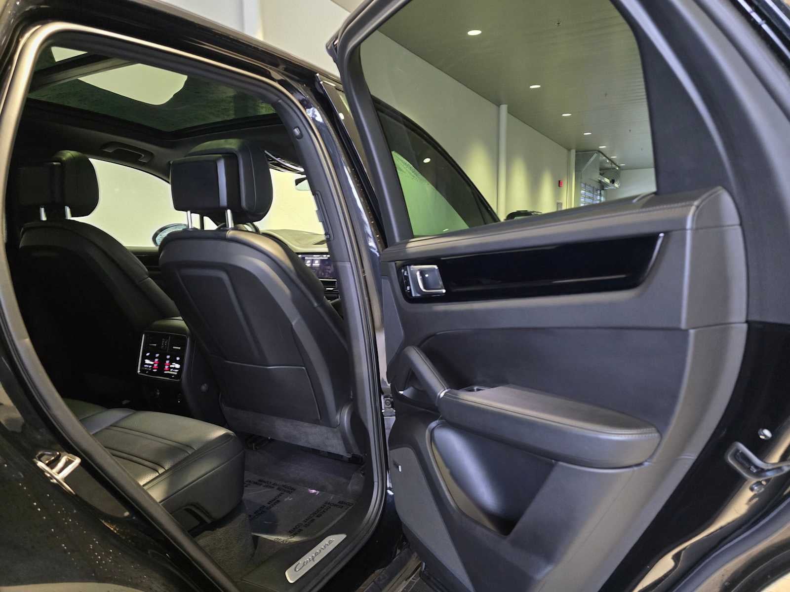 2020 Porsche Cayenne E-Hybrid