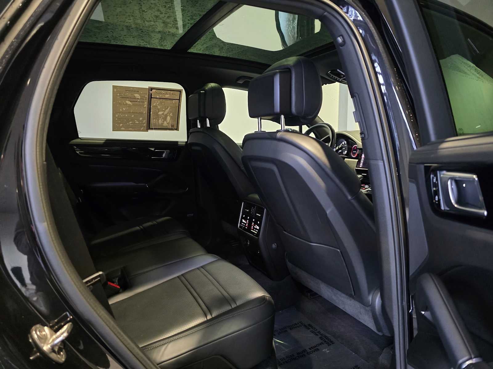 2020 Porsche Cayenne E-Hybrid