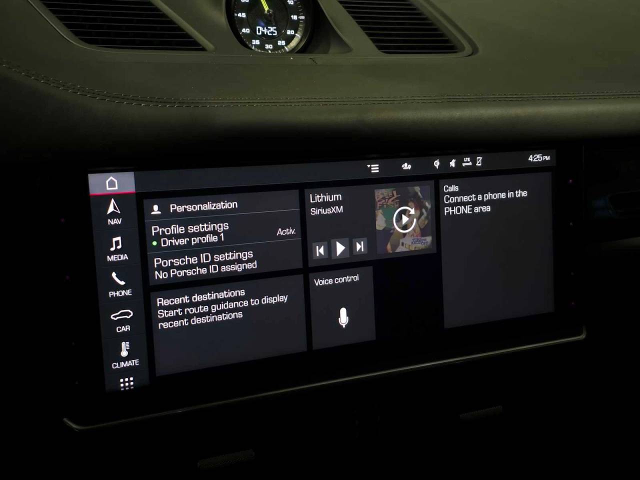 2020 Porsche Cayenne E-Hybrid