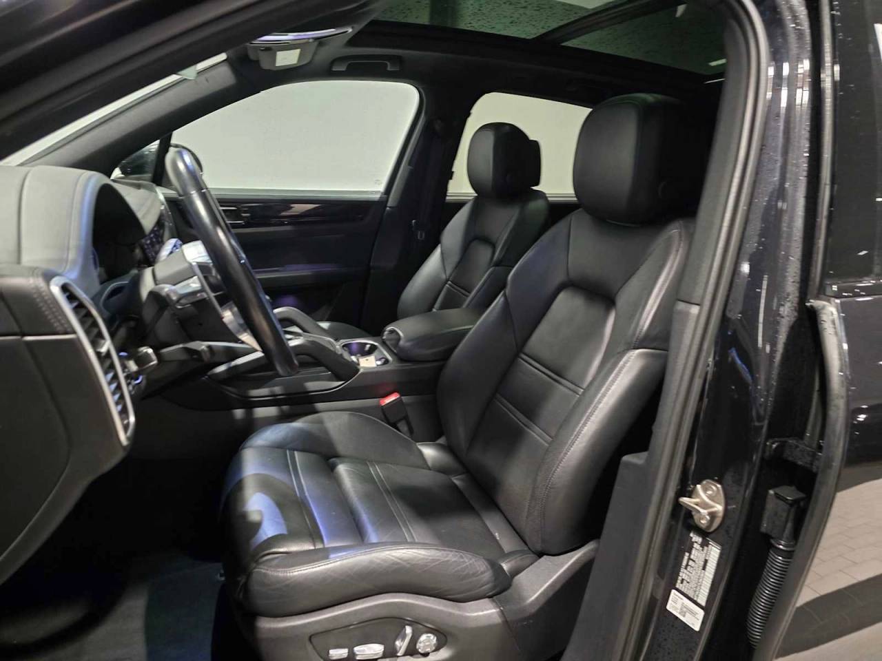 2020 Porsche Cayenne E-Hybrid