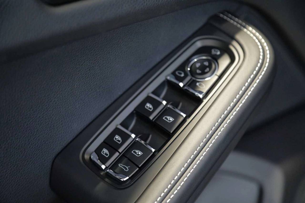 2026 Porsche Macan Macan GTS
